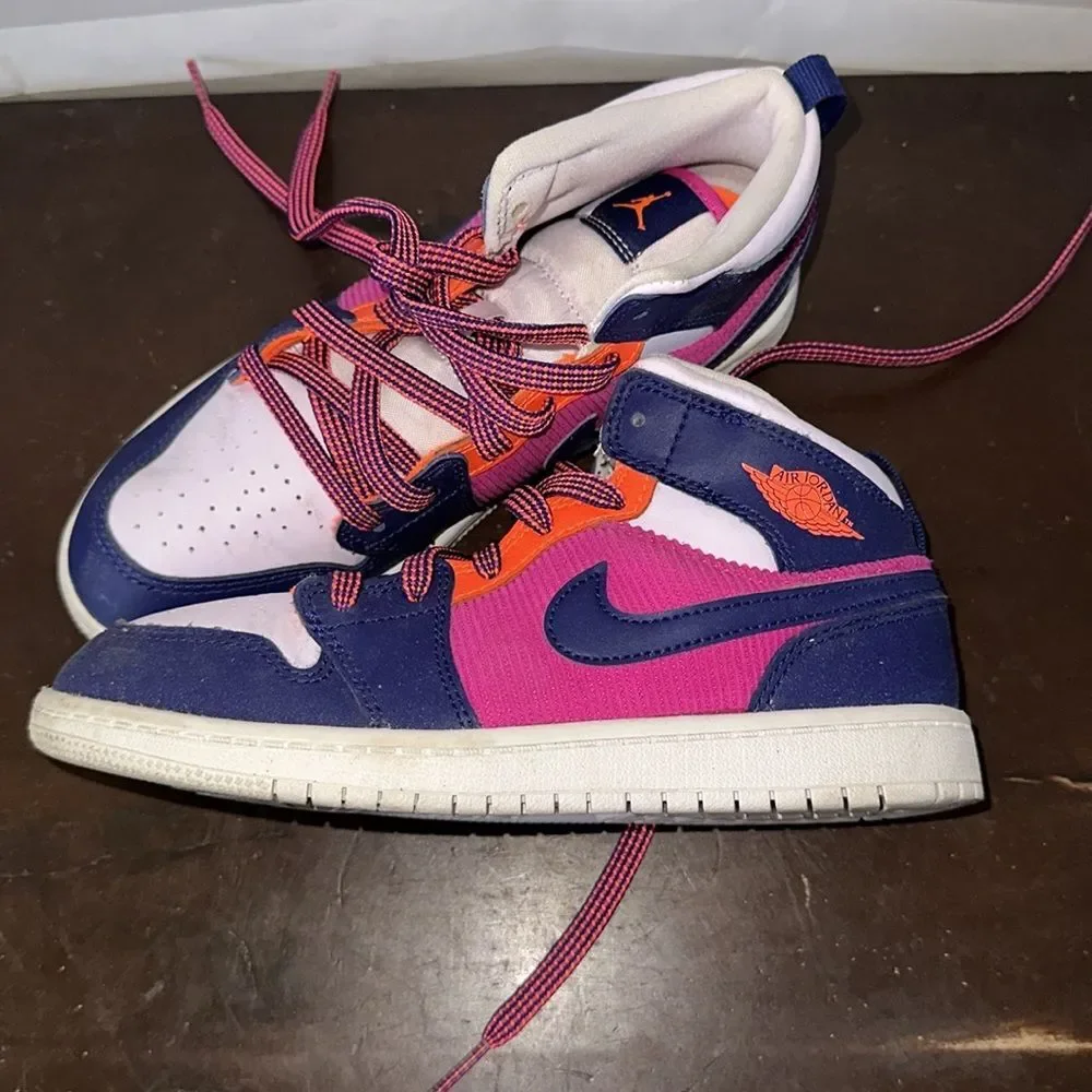Nike Air Jordan 1 Mid Fire Pink Barely Grape GS Youth Size 3Y Retro Sneakers